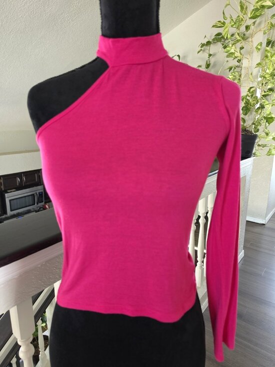 Heiny Collection Tops - Heiny Collection Pink Mock Neck Asymmetrical Long Sleeve Knit Top Size S